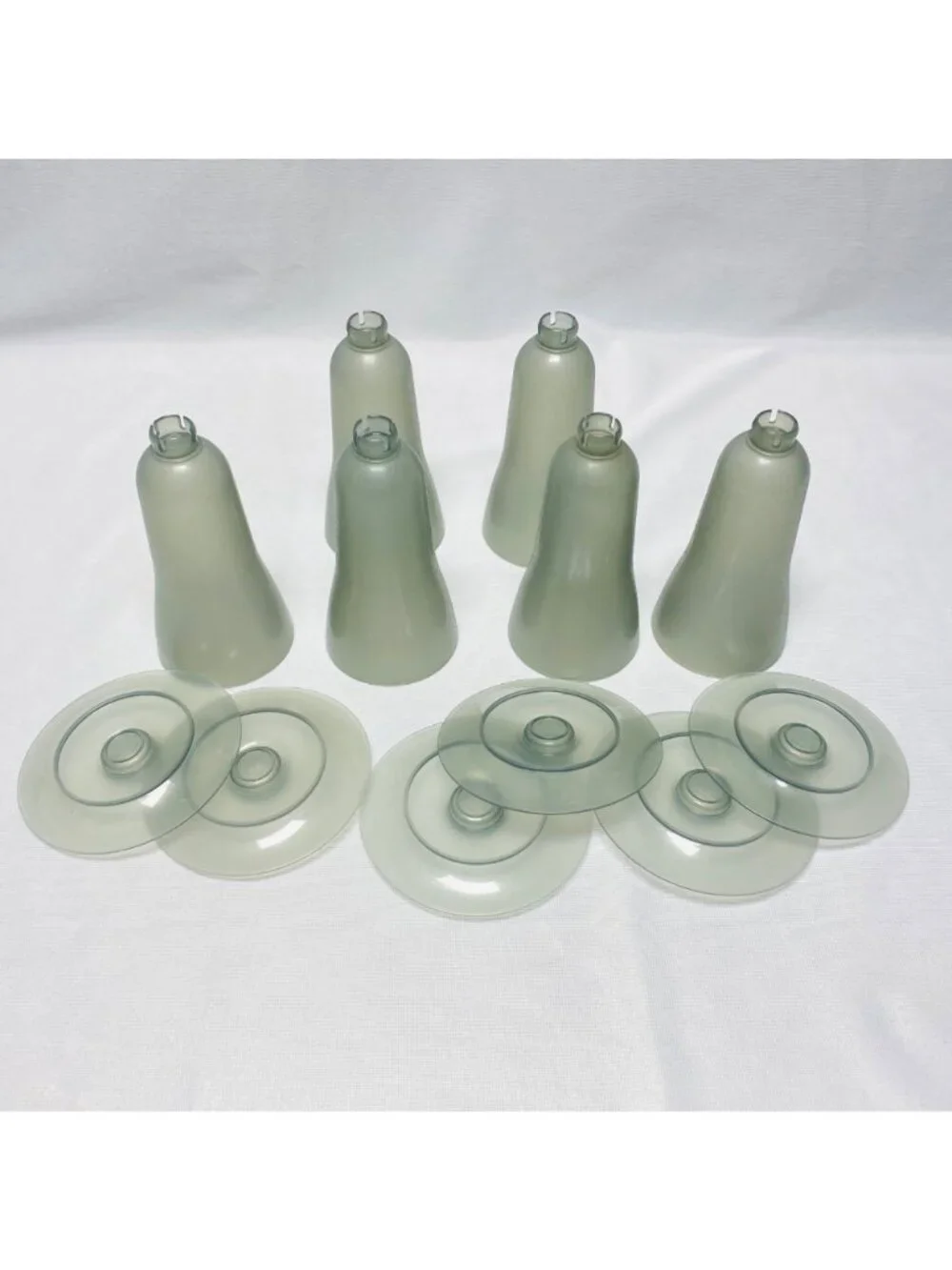 Tupperware 6 Smoke Gray Parfait/Dessert Cups With Matching Bases